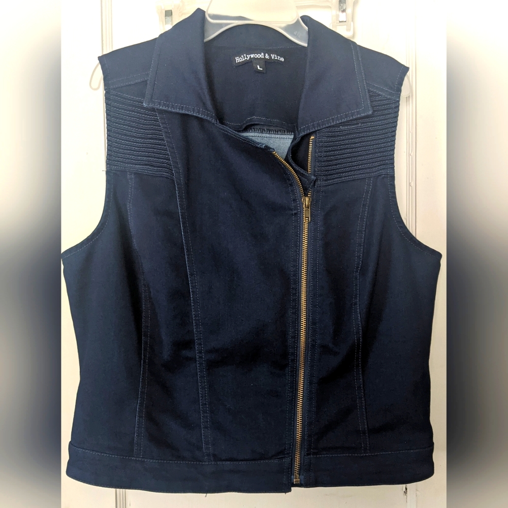 Hollywood & Vine Women's Denim Vest - Picture 1 of 5